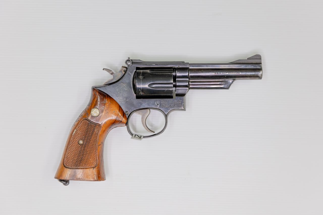 A revolver.